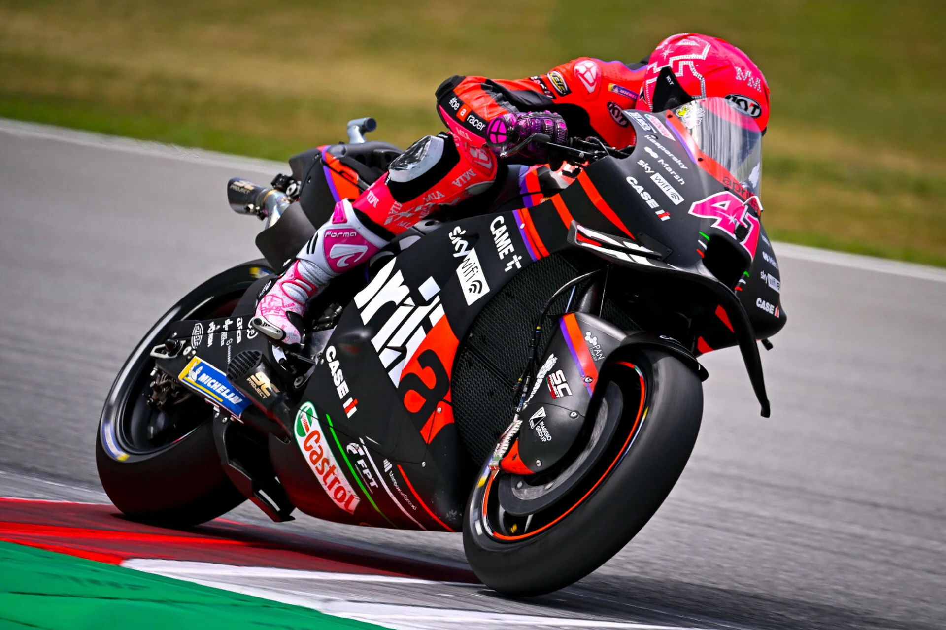 Read more about the article MotoGP: Aleix Espargaró først i fremste rekke etter kval